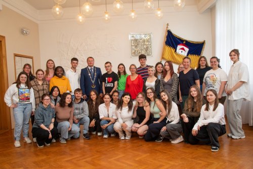 Studenti z Lycée agricole Sées ve Starém Městě